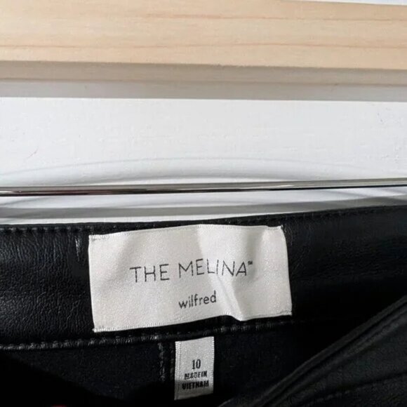 Aritzia Wilfred | The Melina High-waisted Vegan Leather pants in Black (Short) - Picture 4 of 11